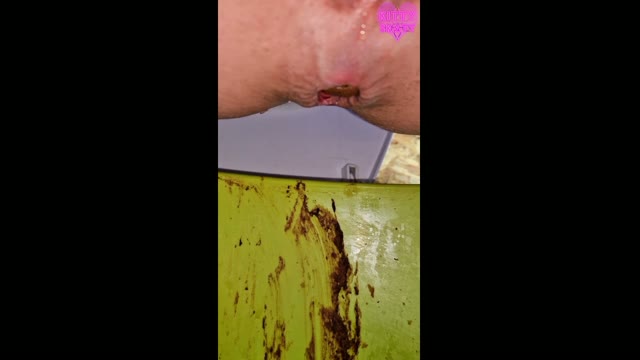 3 constipated festival logs thumbnail