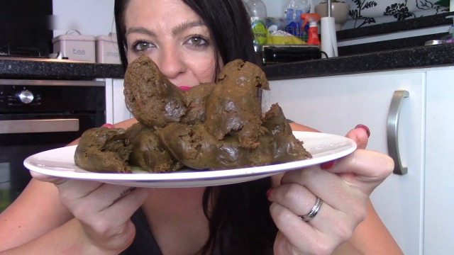 Ginormous Shit For Slave thumbnail