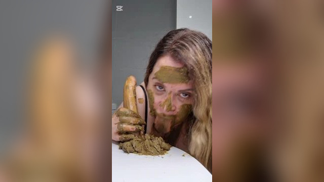 Green shit sucking and vomit thumbnail