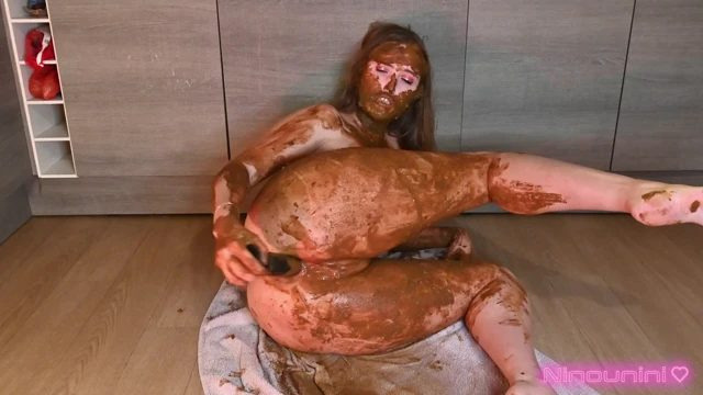 SCAT GAMES- I meet a man in a club thumbnail