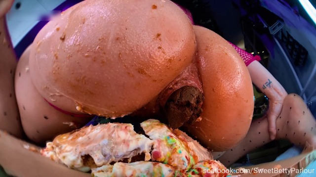 Scat Mommy Ruined Your Cake With Her Ass Sweet thumbnail