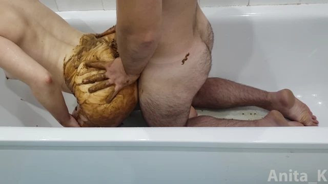 Shitting on each other smearing thumbnail